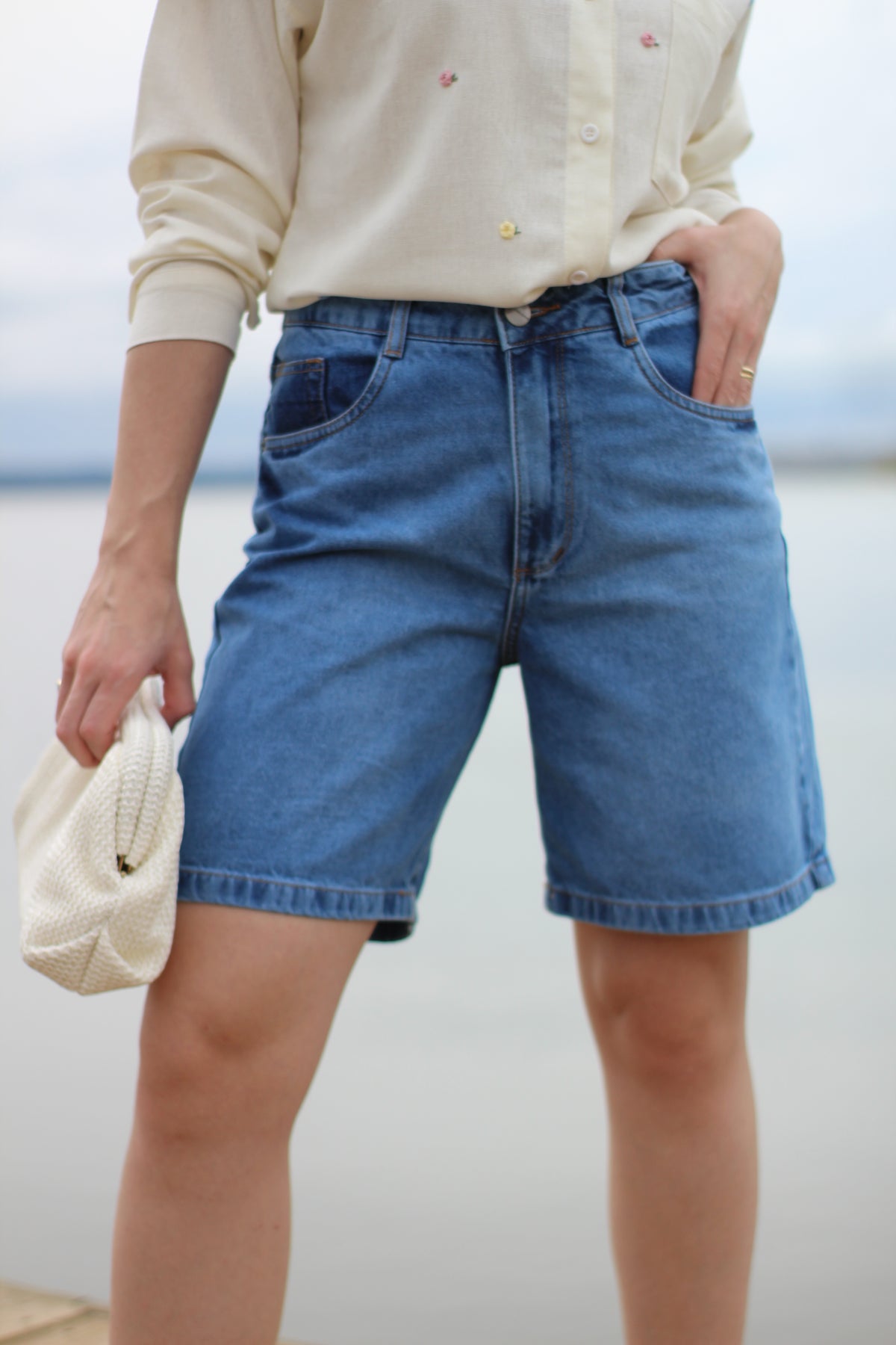 BERMUDA JEANS