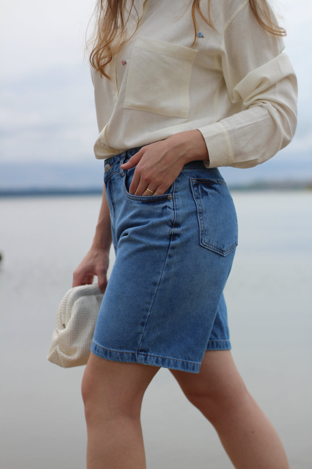 BERMUDA JEANS
