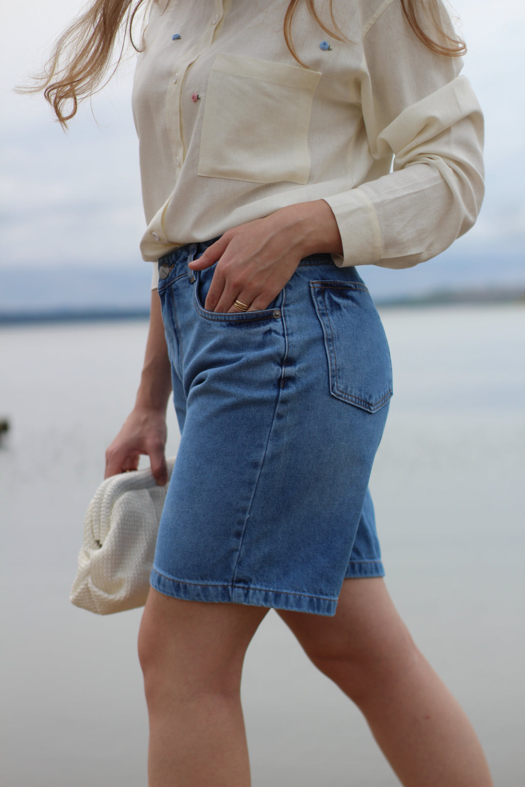 BERMUDA JEANS